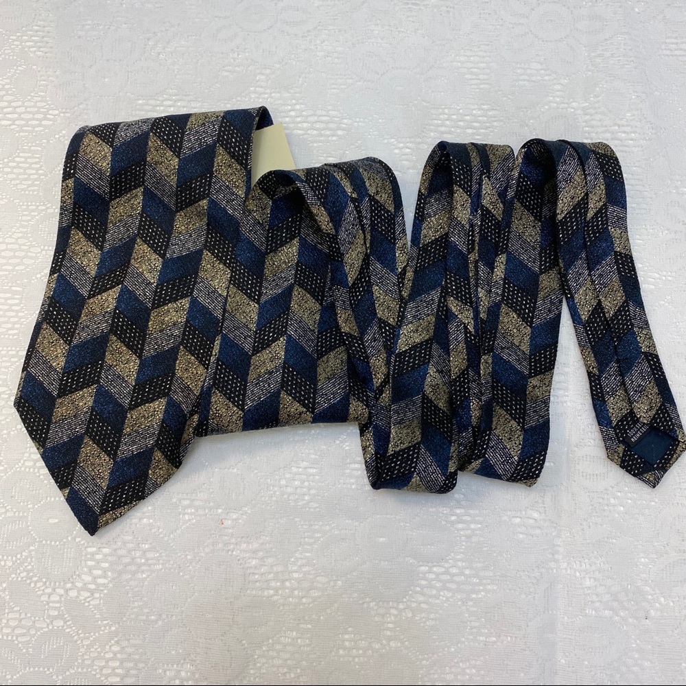 Pertini Men’s Silk Tie.